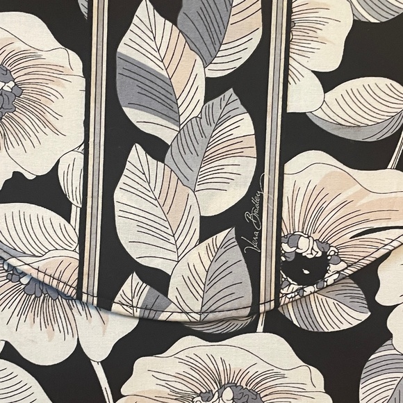 Vera Bradley Handbags - Vera Bradley folio/clutch purse